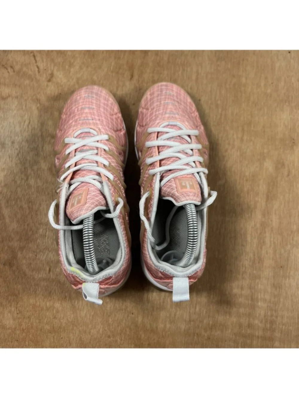 Nike Air Vapormax Plus “Bleached Coral